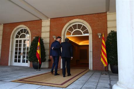 9/07/2018. Sánchez recibe al presidente de la Generalitat de Cataluña. El presidente del Gobierno, Pedro Sánchez, recibe al presidente de la...