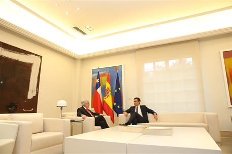 9/10/2018. Sánchez recibe al presidente de Chile, Sebastián Piñera. El presidente del Gobierno, Pedro Sánchez, durante el encuentro mantenid...