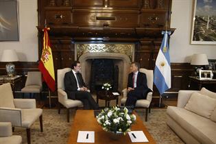 El presidente del Gobierno, Mariano Rajoy, y el presidente de Argentina, Mauricio Macri (Foto: Pool Moncloa)