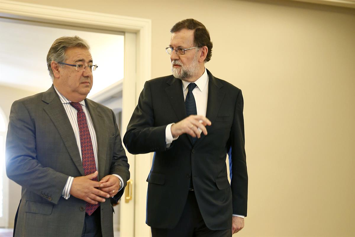 10/05/2018. Encuentro de Rajoy con víctimas del terrorismo. El presidente del Gobierno, Mariano Rajoy, y el ministro del Interior, Juan Igna...