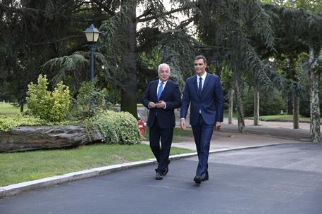 13/09/2018. Sánchez recibe al presidente de La Rioja. El presidente del Gobierno, Pedro Sánchez, y el presidente de la Comunidad Autónoma de...