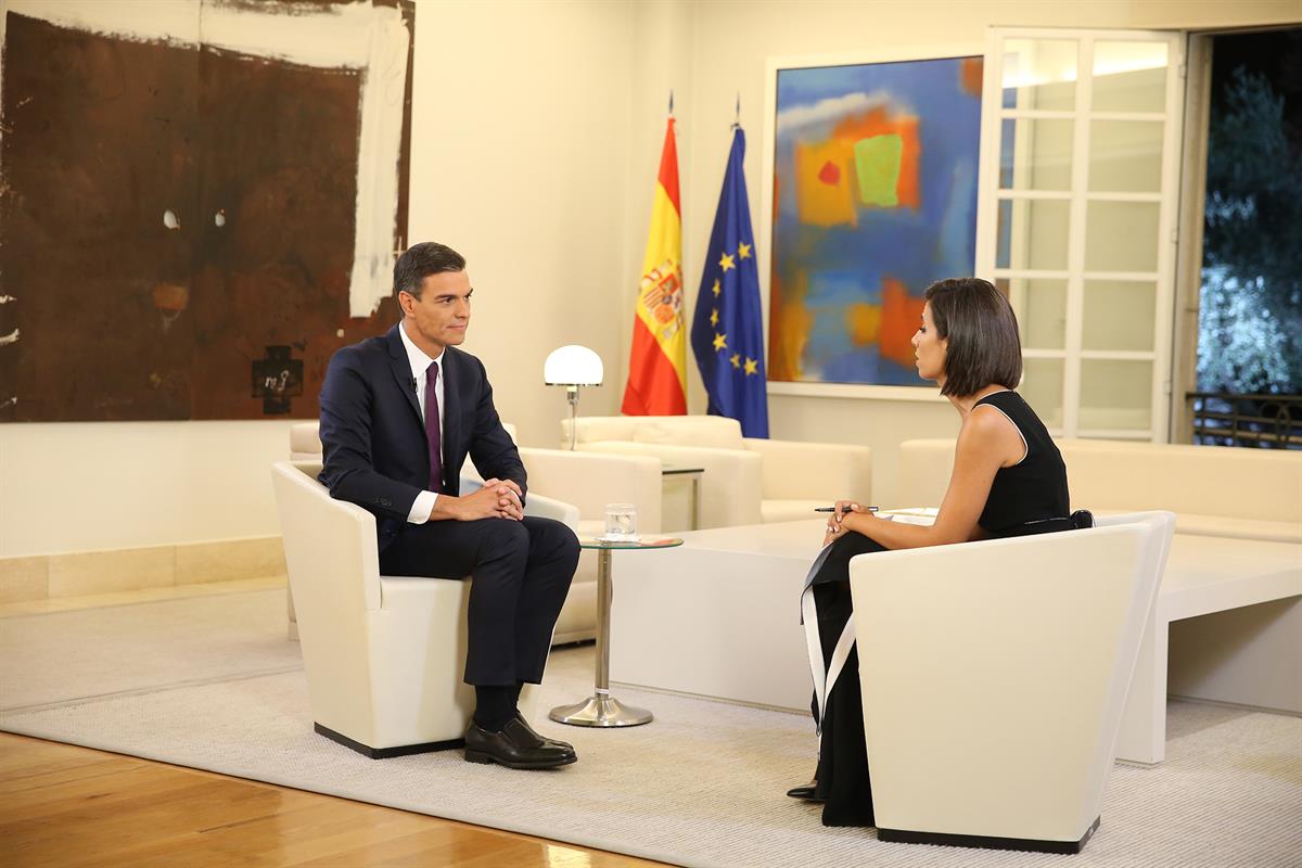 16/09/2018. Entrevista del presidente del Gobierno en la Sexta. El presidente del Gobierno, Pedro Sánchez, junto a la periodista Ana Pastor,...