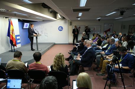 18/10/2018. Sánchez comparece en rueda de prensa. El presidente del Gobierno, Pedro Sánchez, durante la rueda de prensa que ha ofrecido al t...