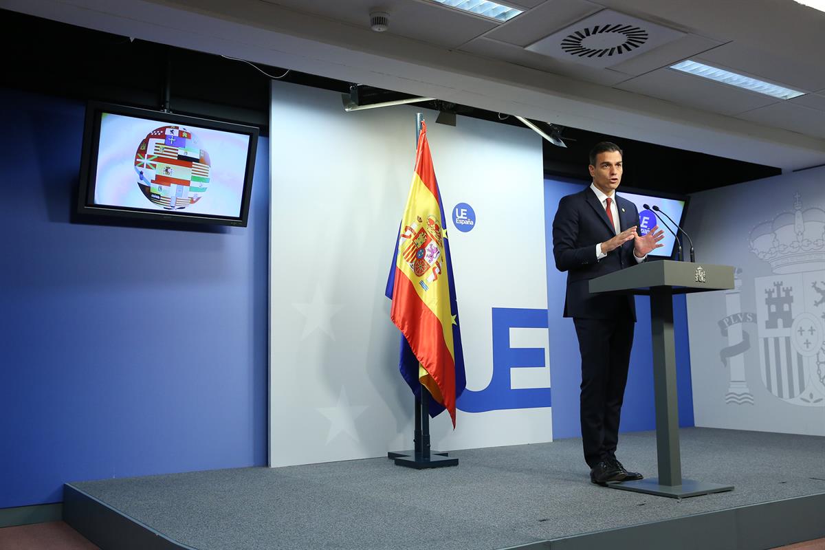 18/10/2018. Sánchez comparece en rueda de prensa. El presidente del Gobierno, Pedro Sánchez, durante la rueda de prensa que ha ofrecido al t...