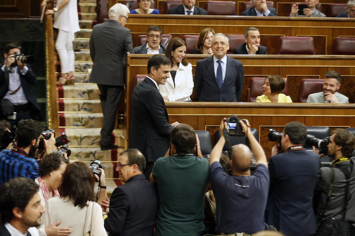 20/06/2018. Sánchez asiste a la sesión de control al Gobierno en el Congreso. El presidente del Gobierno, Pedro Sánchez, a su llegada a la s...