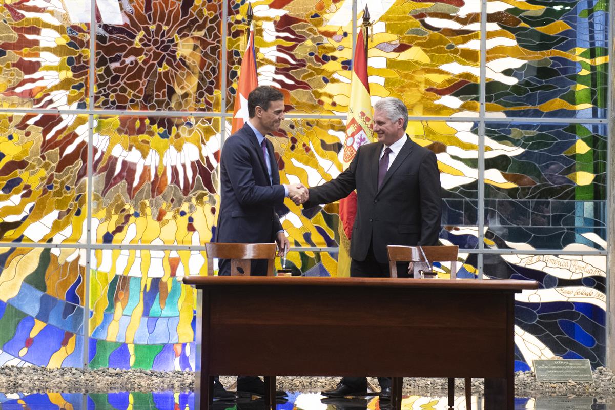 22/11/2018. Viaje del presidente del Gobierno a Cuba. El presidente del Gobierno, Pedro Sánchez, y el presidente de la República de Cuba, Mi...