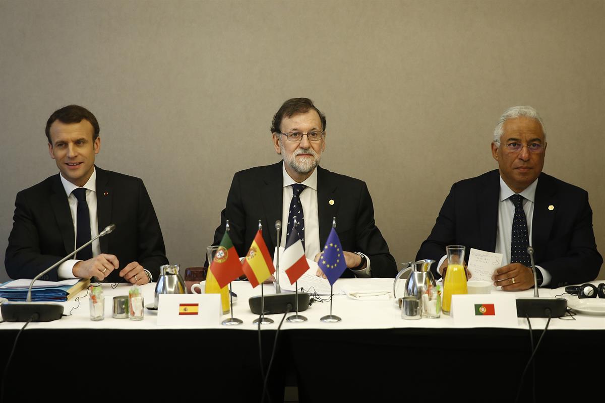 23/03/2018. Viaje de Rajoy a Bruselas (segunda jornada). El presidente del Gobierno, Mariano Rajoy, preside una reunión con el presidente de...