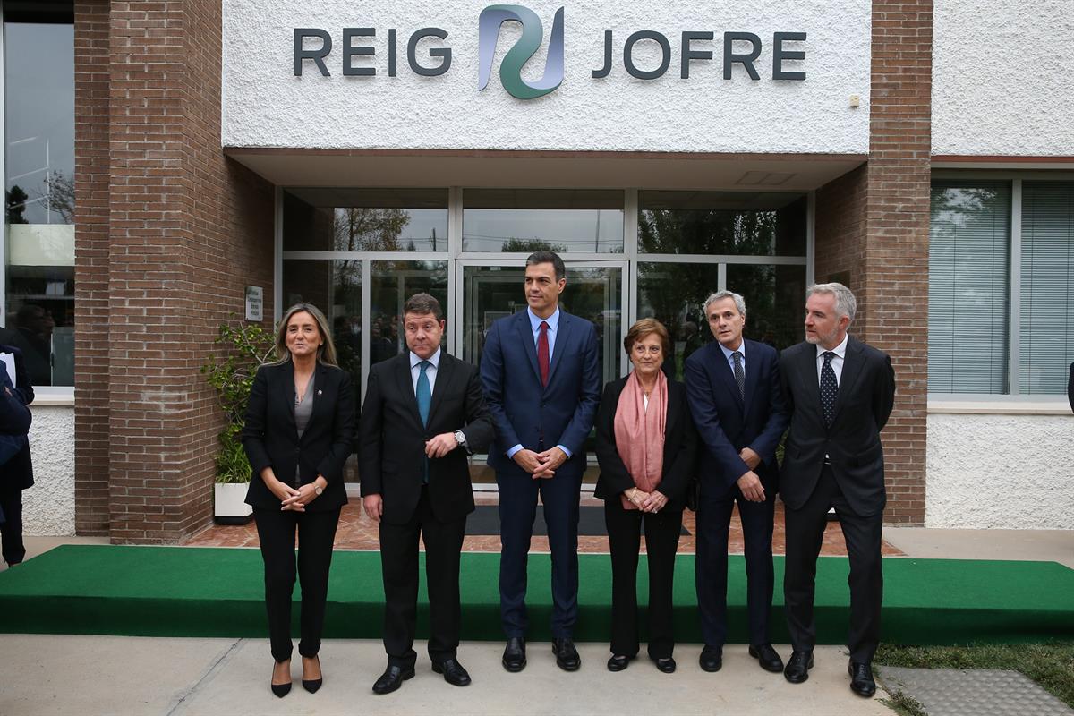 23/10/2018. Sánchez inaugura la ampliación de las instalaciones de la planta farmacéutica Reig Jofre. El presidente del Gobierno, Pedro Sánc...
