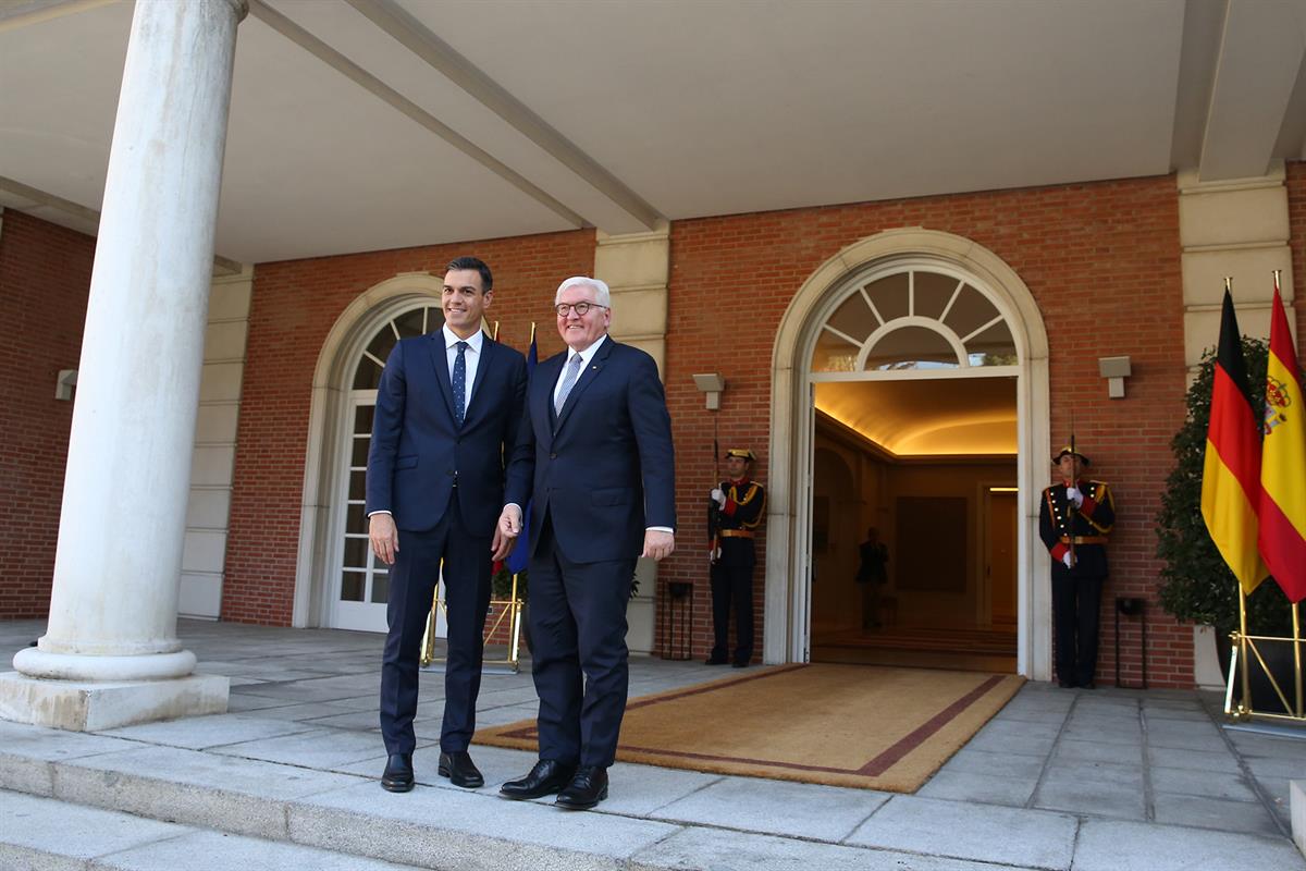 24/10/2018. Sánchez recibe al presidente de la República Federal de Alemania. El presidente del Gobierno, Pedro Sánchez, recibe al president...