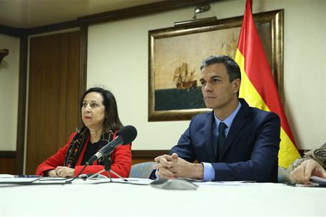 24/12/2018. Pedro Sánchez saluda a las tropas españolas en misión humanitaria en el extranjero. El presidente del Gobierno, Pedro Sánchez, j...
