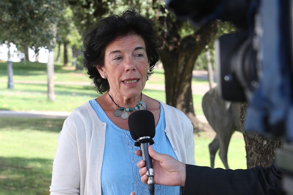 25/08/2018. Declaraciones de Isabel Celaá en Quintos de Mora. La ministra de Educación y Formación Profesional y portavoz del Gobierno, Isab...