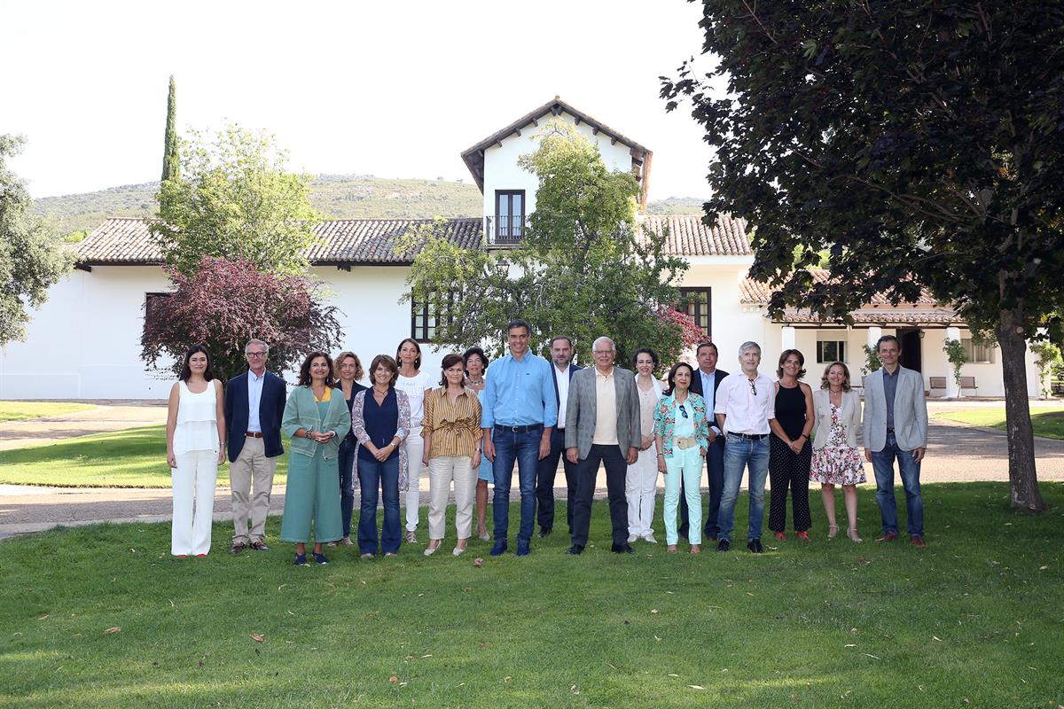 25/08/2018. El Gobierno en Quintos de Mora. El presidente del Gobierno, Pedro Sánchez, se reúne con todo su Gabinete en la finca Quintos de ...