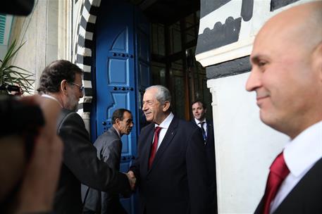 26/02/2018. VIII Reunión de Alto Nivel entre Túnez y España. El presidente del Gobierno, Mariano Rajoy, saluda, a su llegada a la sede del P...