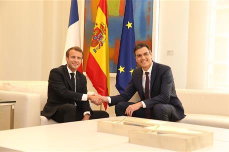 26/07/2018. Sánchez y Macron se reúnen en La Moncloa. El presidente del Gobierno, Pedro Sánchez, y el presidente de la República Francesa, E...