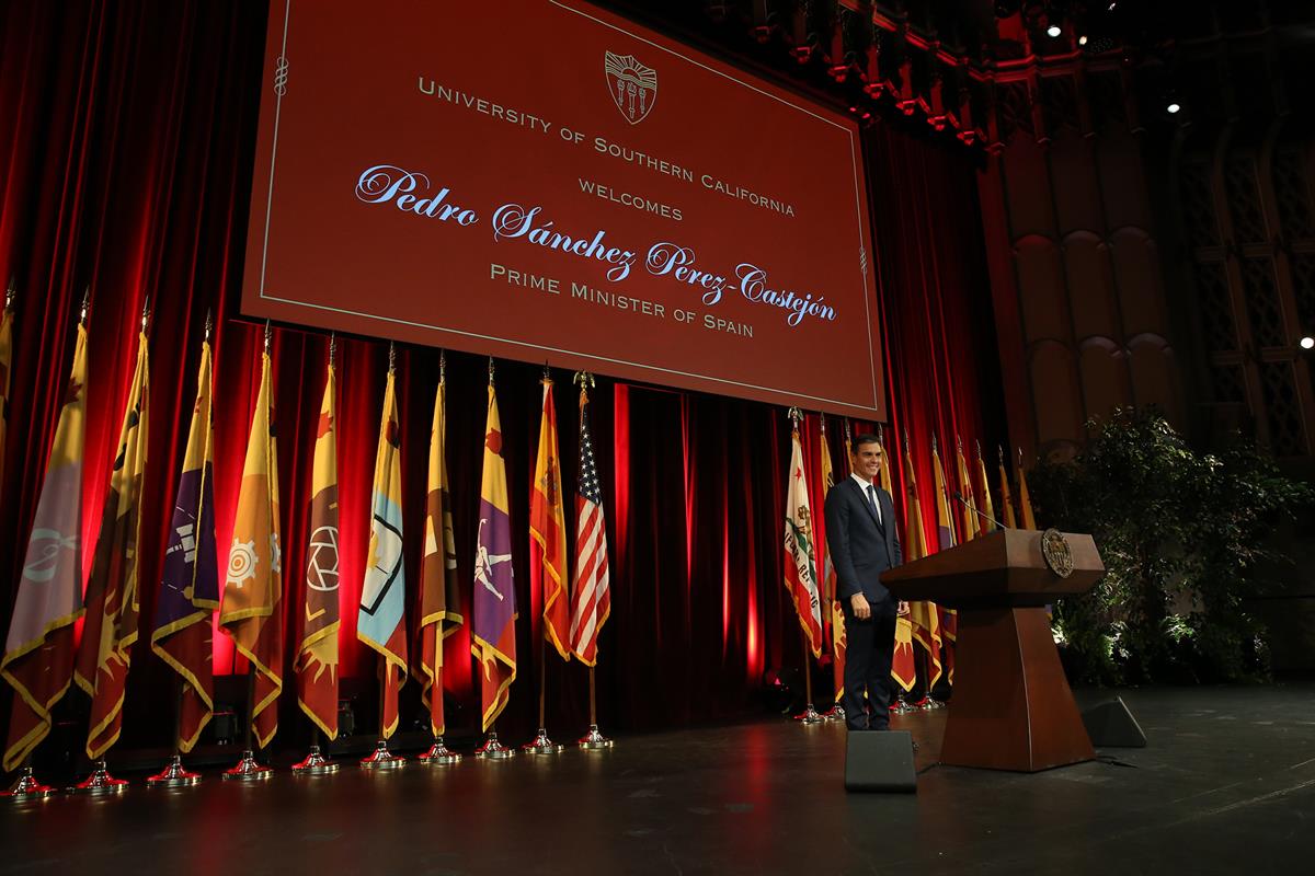 28/09/2018. Pedro Sánchez en Los Ángeles. El presidente del Gobierno, Pedro Sánchez, durante su intervención en la Universidad del Sur de California.