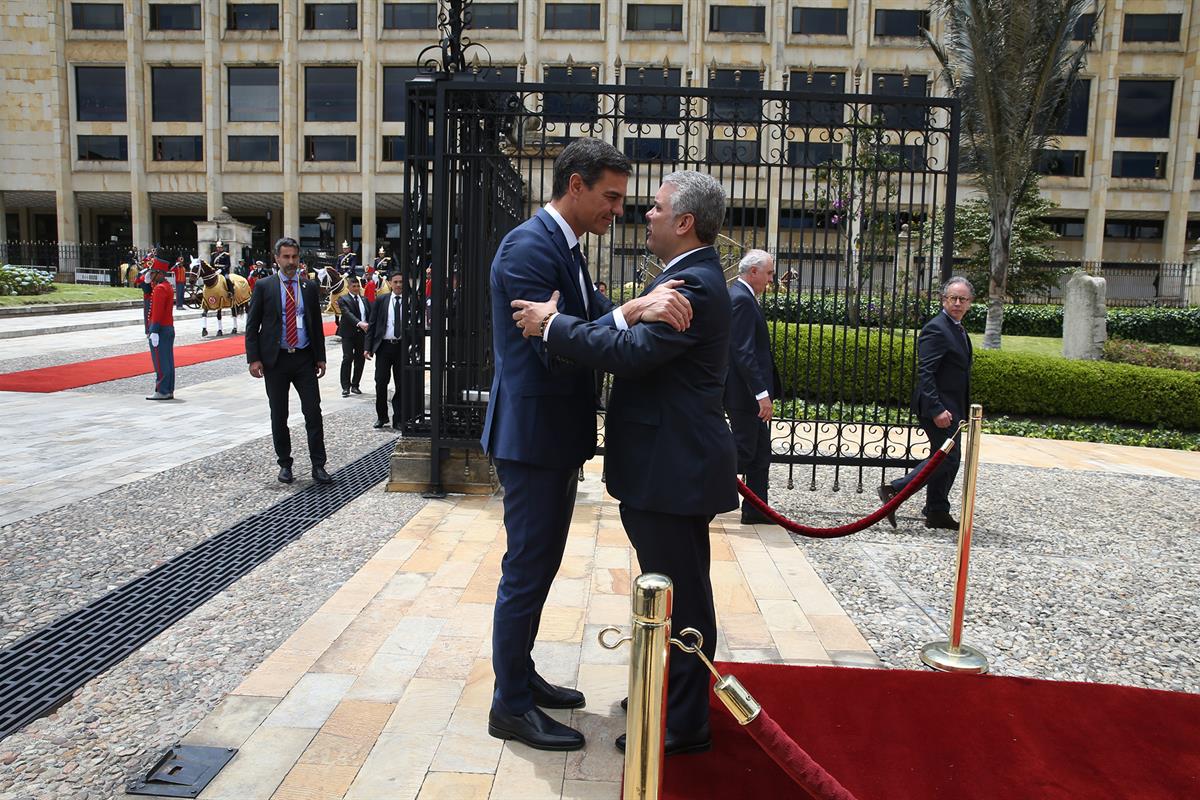 30/08/2018. Viaje de Pedro Sánchez a Latinoamérica: Colombia. El presidente del Gobierno, Pedro Sánchez, es recibido por el presidente de Co...