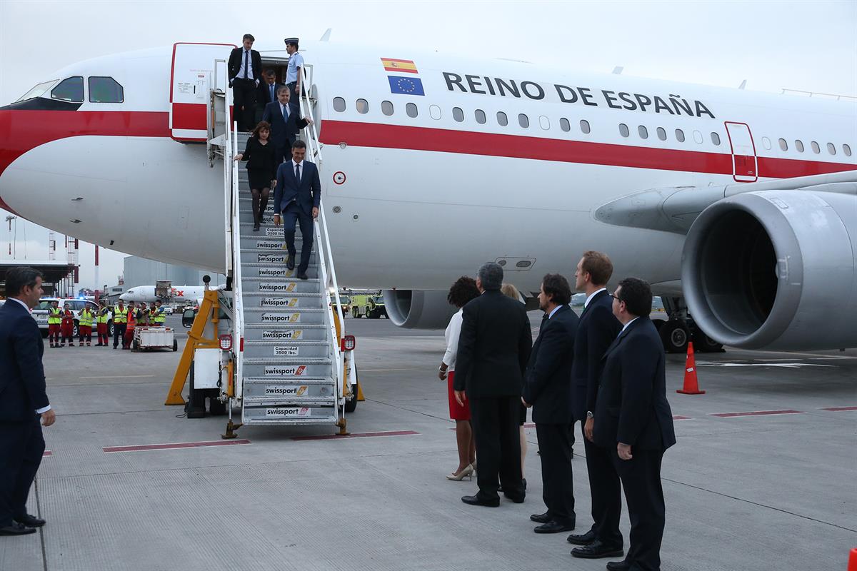 31/08/2018. Viaje de Pedro Sánchez a Latinoamérica: Costa Rica. El presidente del Gobierno, Pedro Sánchez, a su llegada al aeropuerto intern...