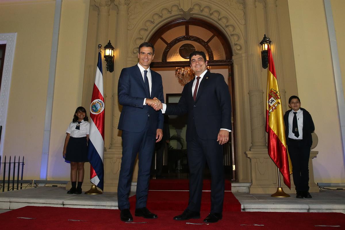 31/08/2018. Viaje de Pedro Sánchez a Latinoamérica: Costa Rica. El presidente del Gobierno, Pedro Sánchez, junto al presidente de la Repúbli...