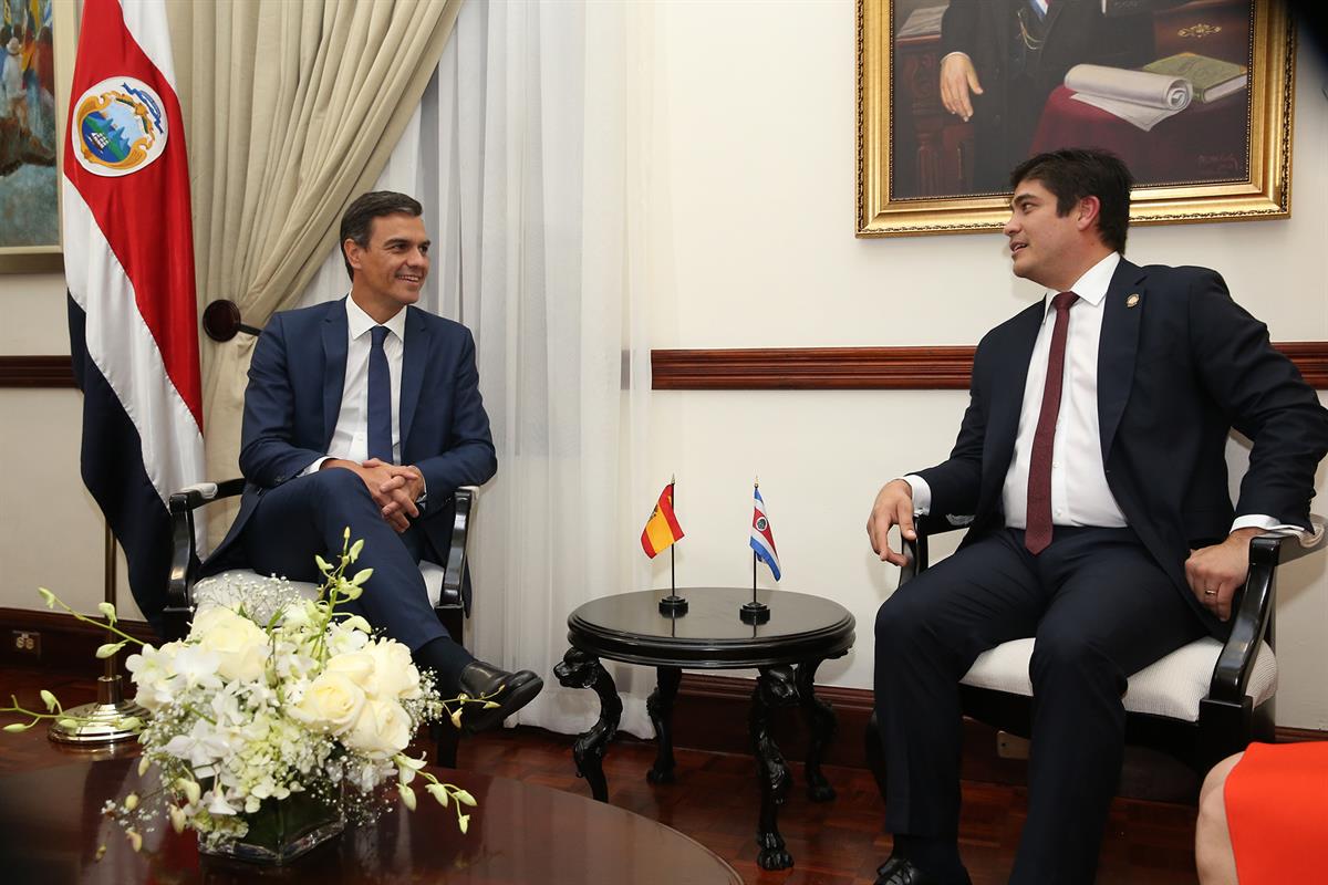 31/08/2018. Viaje de Pedro Sánchez a Latinoamérica: Costa Rica. El presidente del Gobierno, Pedro Sánchez, junto al presidente de la Repúbli...