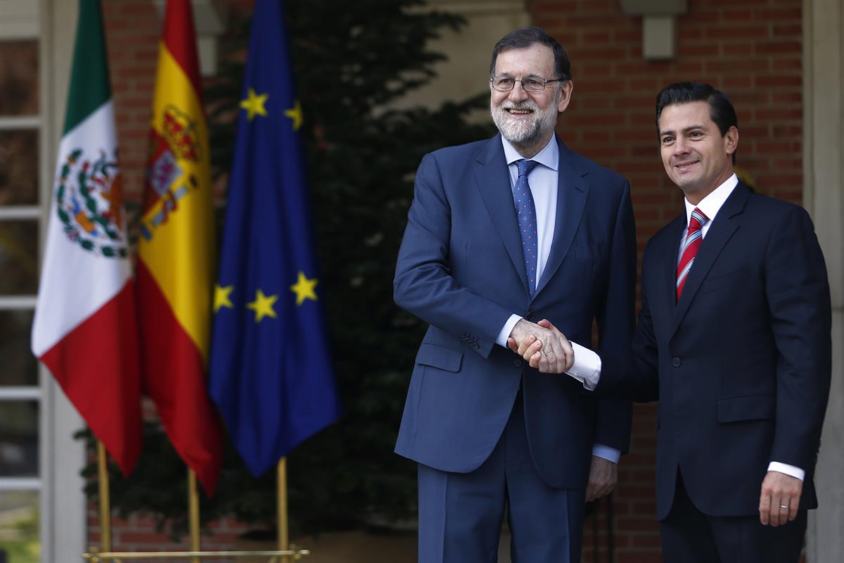 25/04/2018. Rajoy recibe al presidente de los Estados Unidos Mexicanos. El presidente del Gobierno, Mariano Rajoy, saluda al presidente de l...