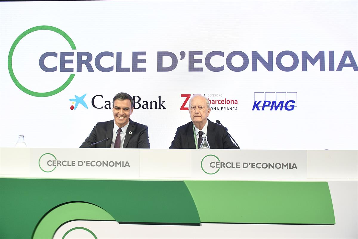 1/06/2019. Sánchez clausura la XXXV reunión del Círculo de Economía. El presidente del Gobierno en funciones, Pedro Sánchez, junto al presid...