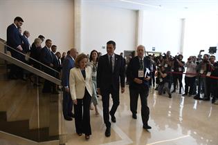  Pedro Sánchez, junto a la ministra Nadia Calviño y el presidente del Círculo de Economía, Juan José Brugera