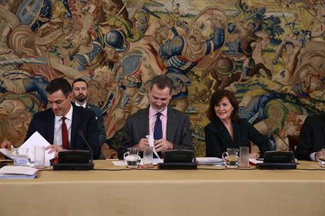4/02/2019. Pedro Sánchez asiste a la reunión del Patronato de la Fundación Carolina. El presidente del Gobierno, Pedro Sánchez, y la vicepre...
