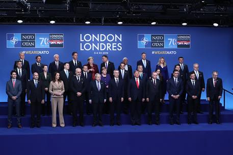 4/12/2019. Pedro Sánchez participa en la Cumbre de la OTAN. Foto de familia del presidente del Gobierno en funciones, Pedro Sánchez, en la C...