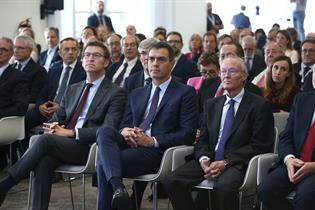 El presidente del Gobierno en funciones, Pedro Sánchez, durante la clausura del Foro La Toja