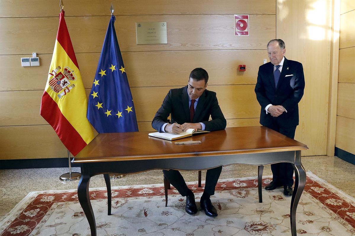 11/01/2019. Pedro Sánchez visita el Centro Nacional de Inteligencia. El presidente del Gobierno, Pedro Sánchez, durante su visita a las inst...