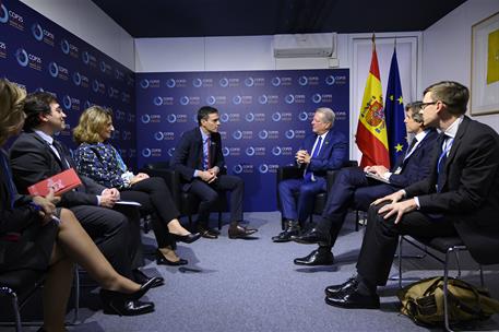 10/12/2019. Sánchez se reúne con el exvicepresidente de los EEUU, Al Gore. El presidente del Gobierno en funciones, Pedro Sánchez, y la mini...