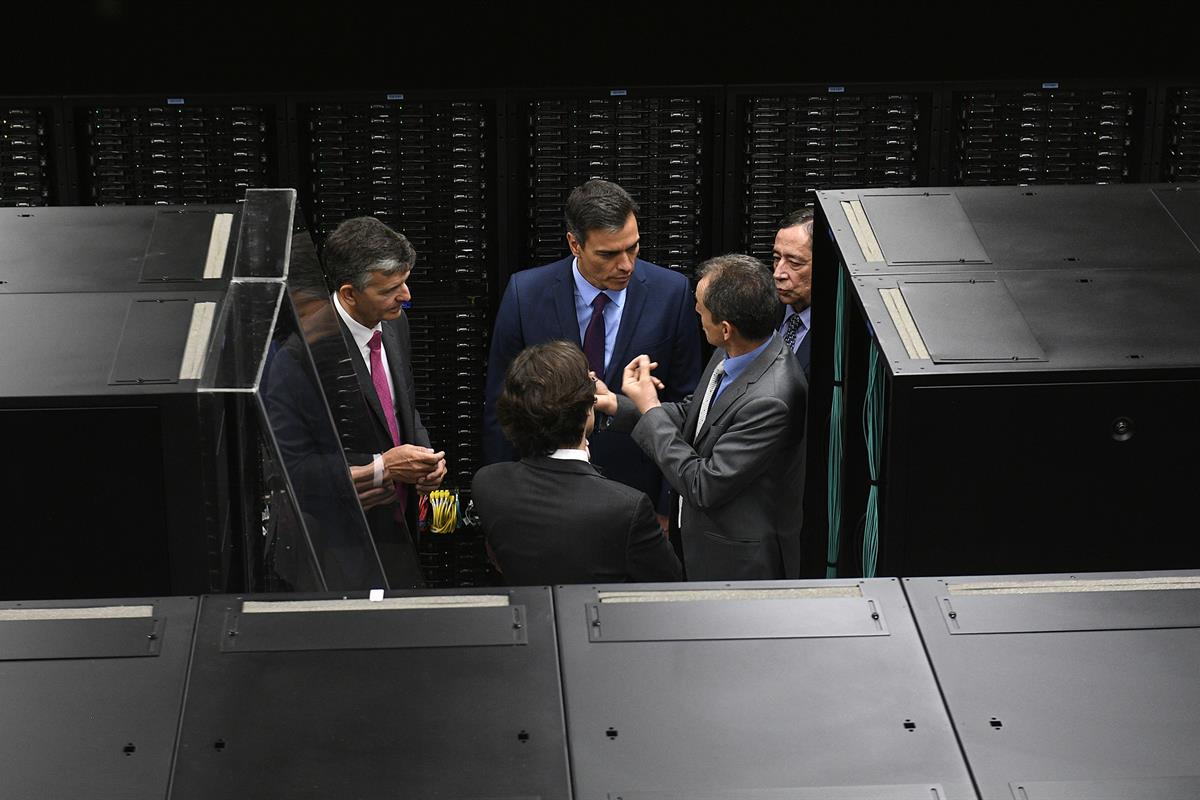 12/06/2019. Sánchez visita el Barcelona Supercomputing Center-Centro Nacional de Supercomputación. El presidente del Gobierno en funciones, ...