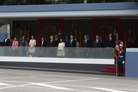 12/10/2019. 12 de Octubre. El presidente del Gobierno en funciones, Pedro Sánchez, en la tribuna de autoridades, junto al presidente del Sen...