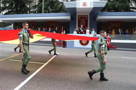 12/10/2019. 12 de Octubre. El presidente del Gobierno en funciones, Pedro Sánchez, durante el desfile militar conmemorativo del Día de la Fi...