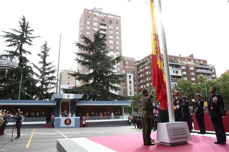 12/10/2019. 12 de Octubre. El presidente del Gobierno en funciones, Pedro Sánchez, en la tribuna de autoridades, durante el acto de izado de...