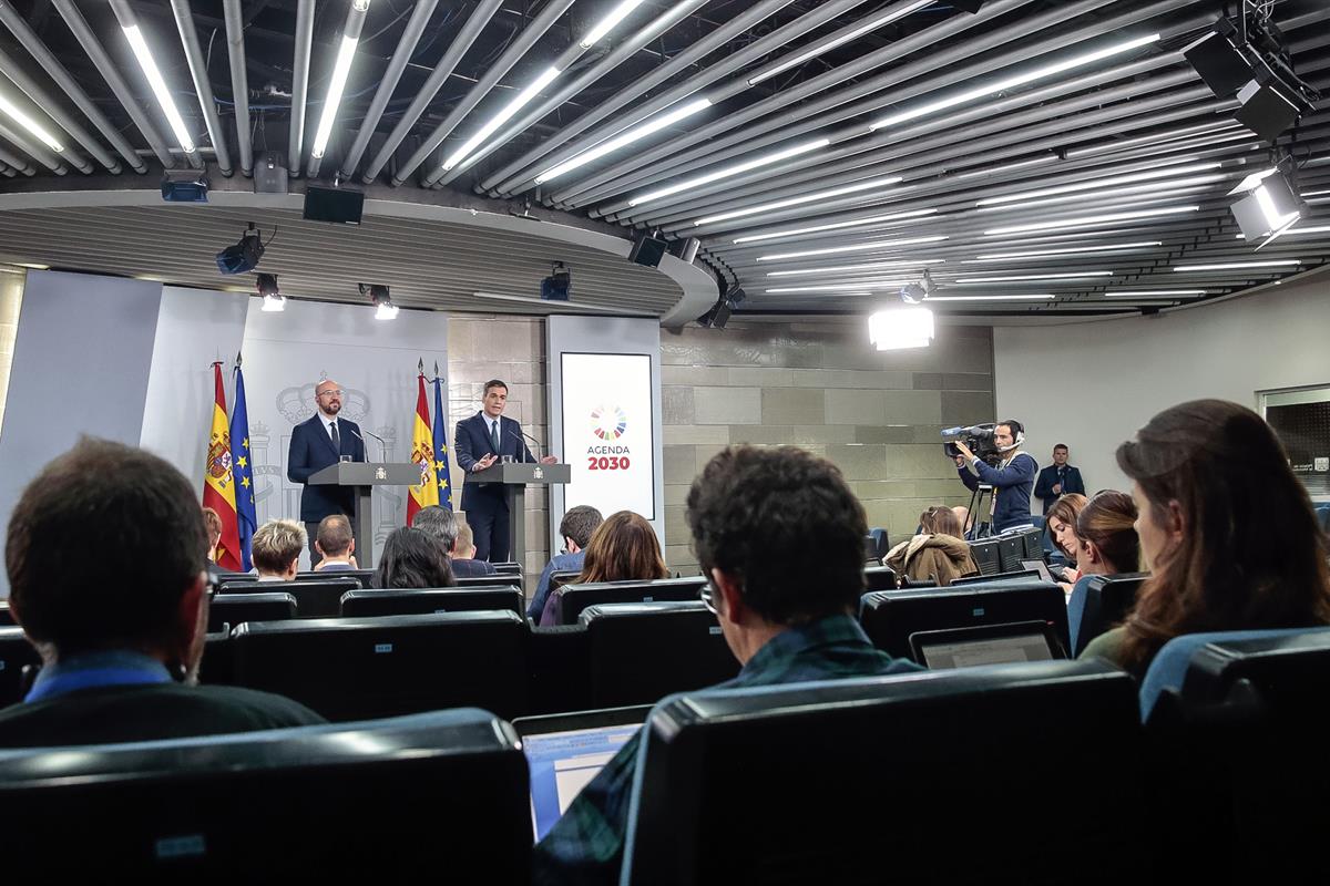 14/11/2019. Sánchez recibe al presidente electo del Consejo Europeo, Charles Michel. El presidente del Gobierno en funciones, Pedro Sánchez,...