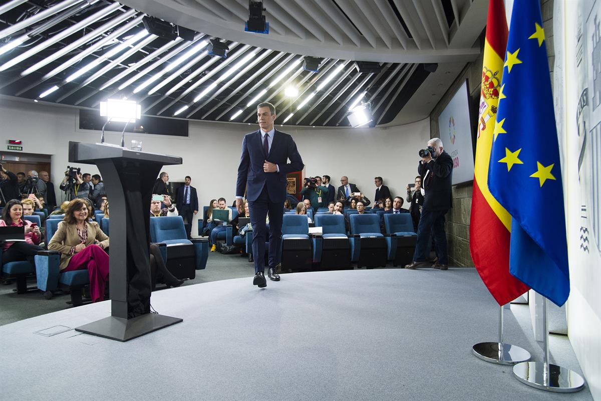 15/02/2019. Declaración institucional del presidente del Gobierno. El presidente del Gobierno, Pedro Sánchez, en los instantes previos a la ...