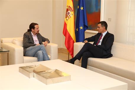 16/10/2019. Pedro Sánchez se reúne con Pablo Iglesias. El presidente del Gobierno en funciones, Pedro Sánchez, se reúne con el secretario ge...