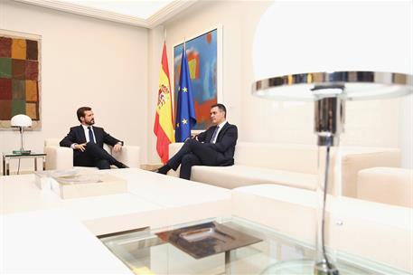 16/10/2019. Pedro Sánchez se reúne con Pablo Casado. El presidente del Gobierno en funciones, Pedro Sánchez, se reúne con el presidente del ...