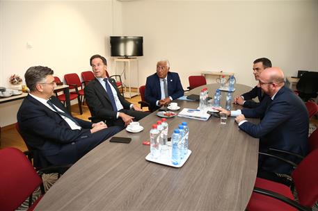 20/06/2019. Sánchez se reúne con homólogos europeos. El presidente del Gobierno en funciones, Pedro Sánchez, el primer ministro de la Repúbl...