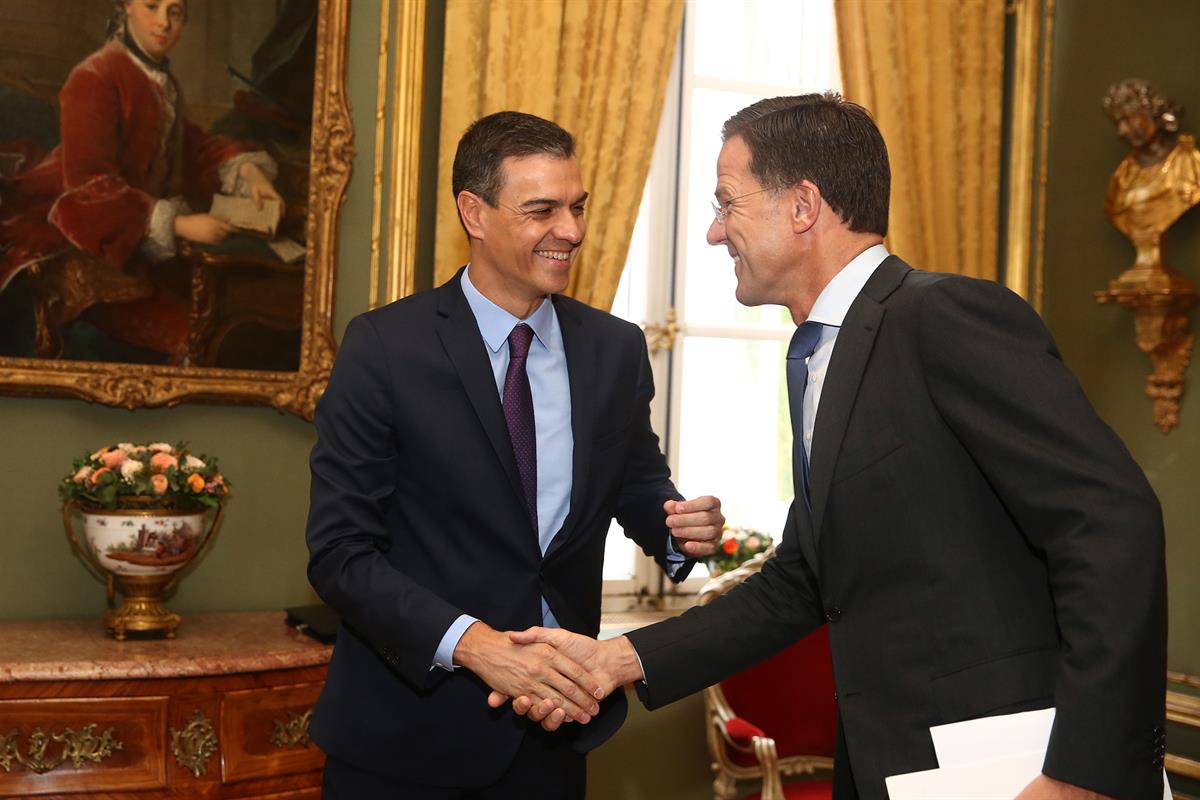 20/06/2019. Sánchez participa en el desayuno informal sobre el nuevo ciclo institucional. El presidente del Gobierno en funciones, Pedro Sán...