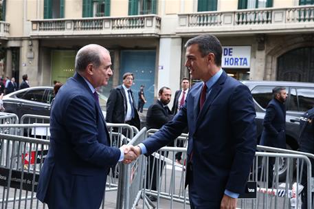 21/10/2019. Pedro Sánchez visita Barcelona. El presidente del Gobierno en funciones, Pedro Sánchez, es recibido por el director general de l...