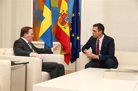 22/02/2019. Pedro Sánchez recibe al primer ministro de Suecia. El presidente del Gobierno, Pedro Sánchez, conversa con el primer ministro de...