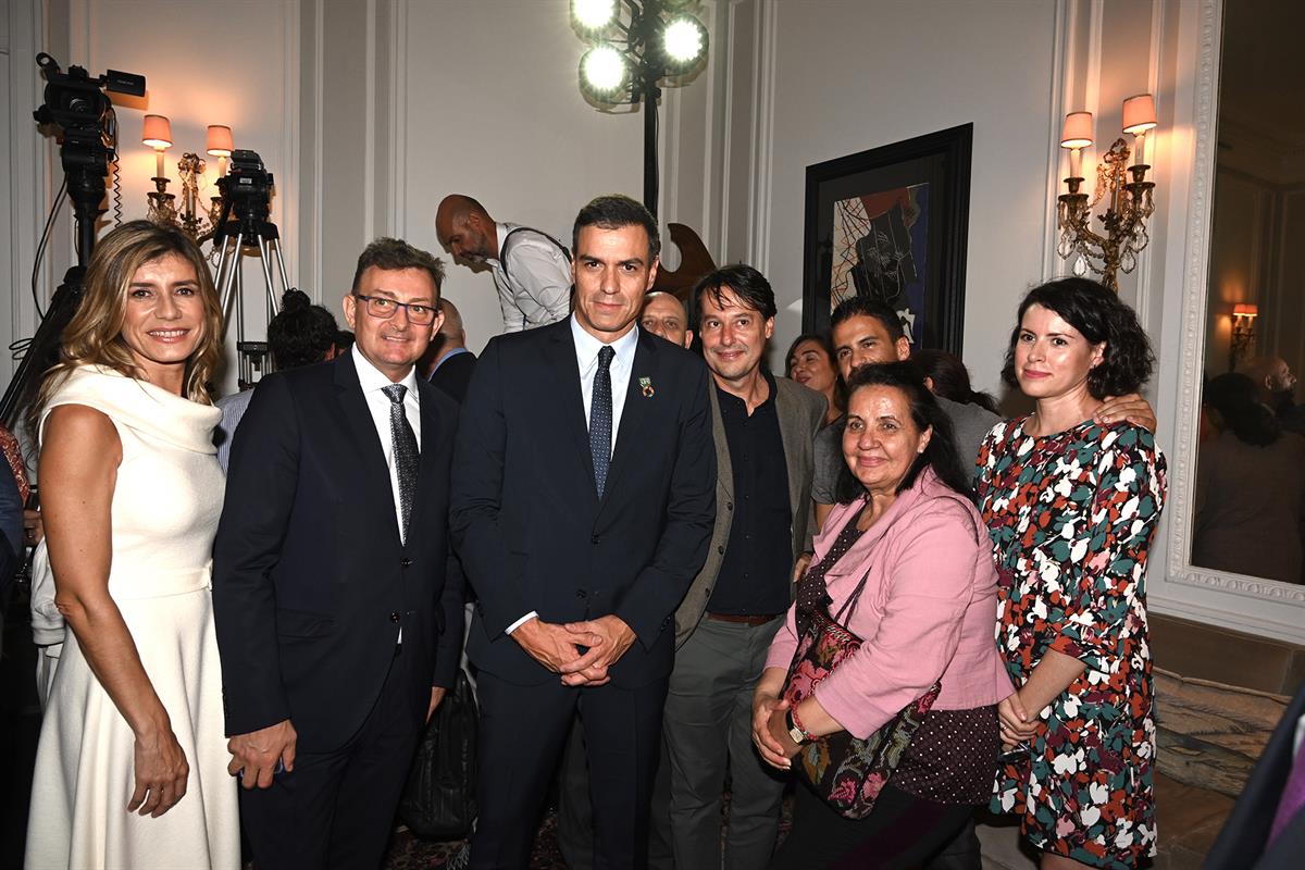 23/09/2019. Sánchez en la recepción con la colectividad española. El presidente del Gobierno en funciones, Pedro Sánchez, y su mujer, Begoña...