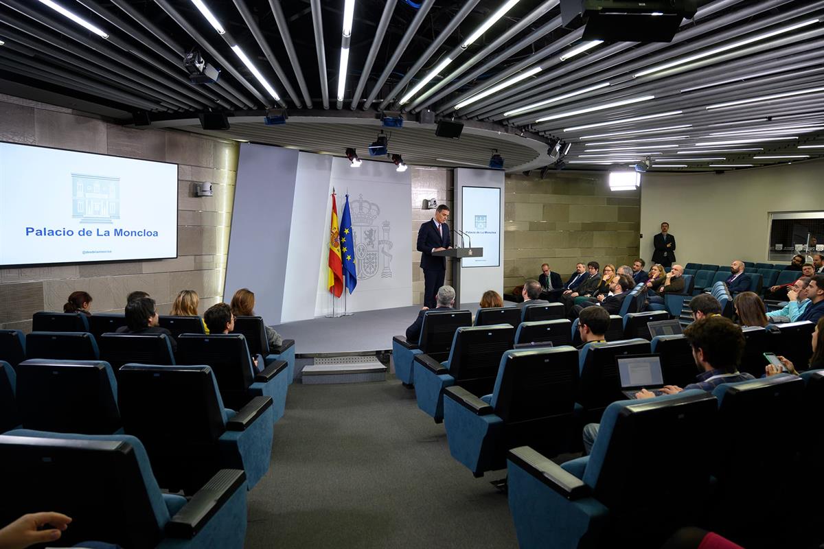 24/10/2019. Declaración institucional de Pedro Sánchez con motivo de la exhumación de Francisco Franco. El presidente del Gobierno en funcio...