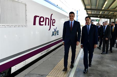 25/06/2019. Pedro Sánchez inaugura la línea de Alta Velocidad Madrid-Antequera-Granada. El presidente del Gobierno en funciones, Pedro Sánch...