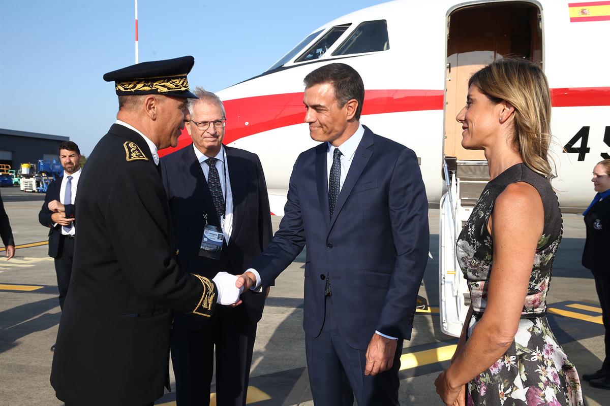 25/08/2019. Pedro Sánchez asiste a la cena de clausura del G7. Pedro Sánchez es recibido junto a su mujer, Begoña Gómez, a su llegada a Biar...