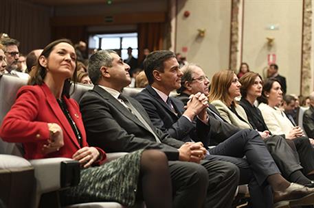 26/03/2019. Viaje del presidente del Gobierno a Segovia. La ministra de Industria, Comercio y Turismo, Reyes Maroto, el secretario general d...