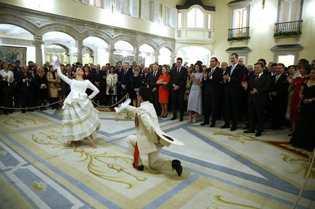 28/02/2019. Sánchez asiste a la recepción que el presidente de Perú ofrece a los Reyes. El presidente del Gobierno, Pedro Sánchez, junto a l...