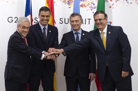 28/06/2019. Pedro Sánchez asiste a la Cumbre del G-20. El presidente del Gobierno en funciones, Pedro Sánchez, y los presidentes de Argentin...